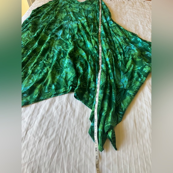 Green Tropical Print Dress - Picture 4 of 6